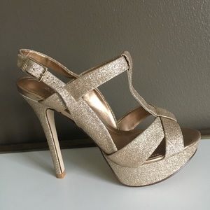 Aldo Gold Shimmer Platform Pump - Size 6